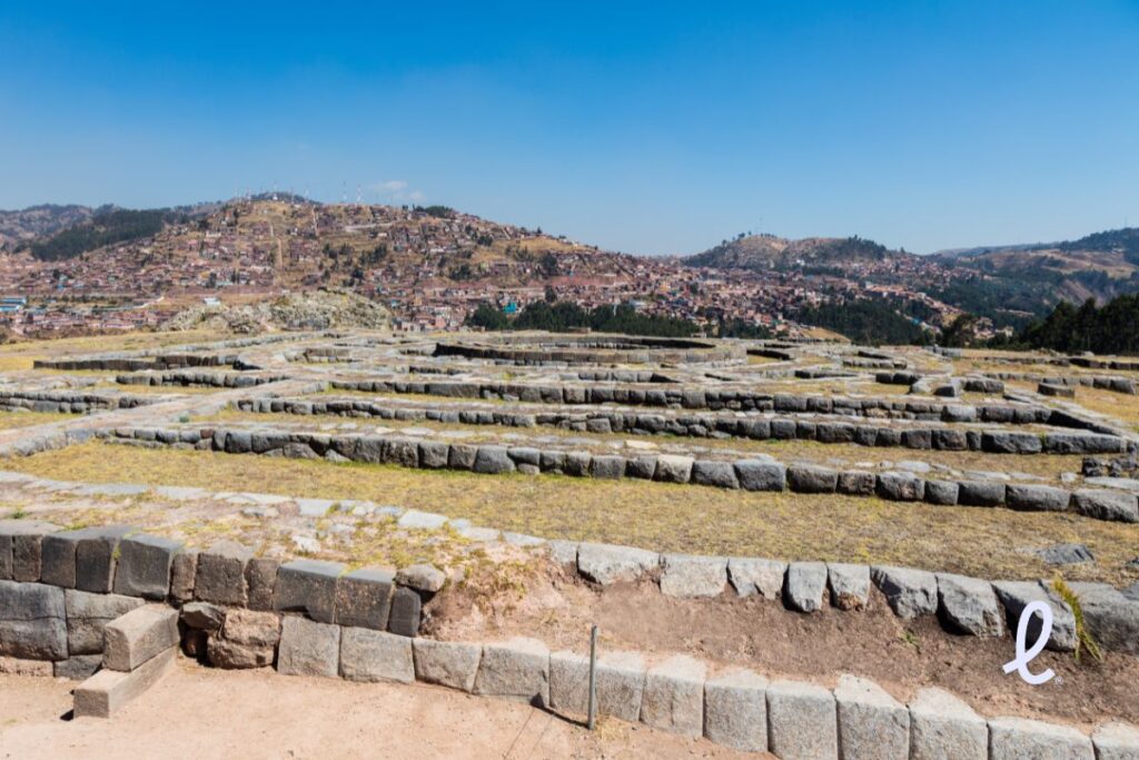 Cusco: um portal para o Império Inca Sacsayhuamán Cusco Peru
