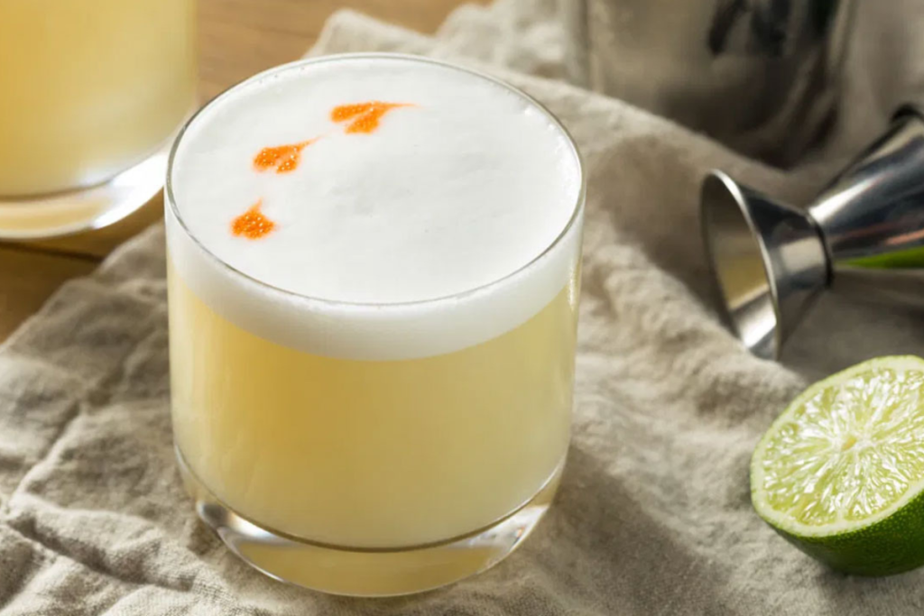 Pisco sour: onde provar o drink mais famoso do Peru? Pisco Sour