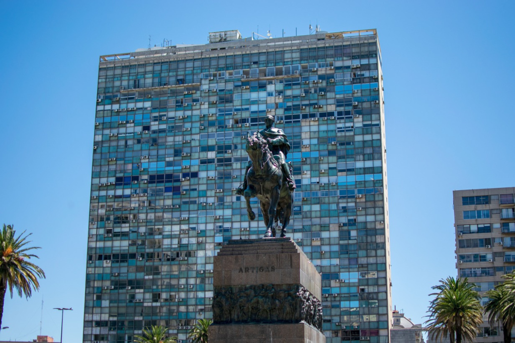 Ciudad Vieja: conheça o bairro mais antigo de Montevidéu Ciudad Vieja