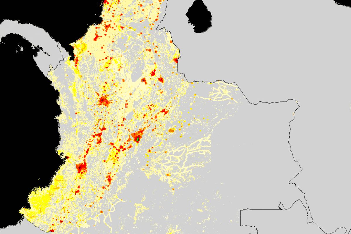 Mapa da Colômbia mostrando áreas de maior e menor concentração populacional